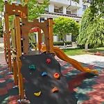 Daisy K 48 Harmony Hills Апартаменты *